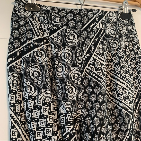 UK2LA | Patterned Pants - Picture 7 of 10